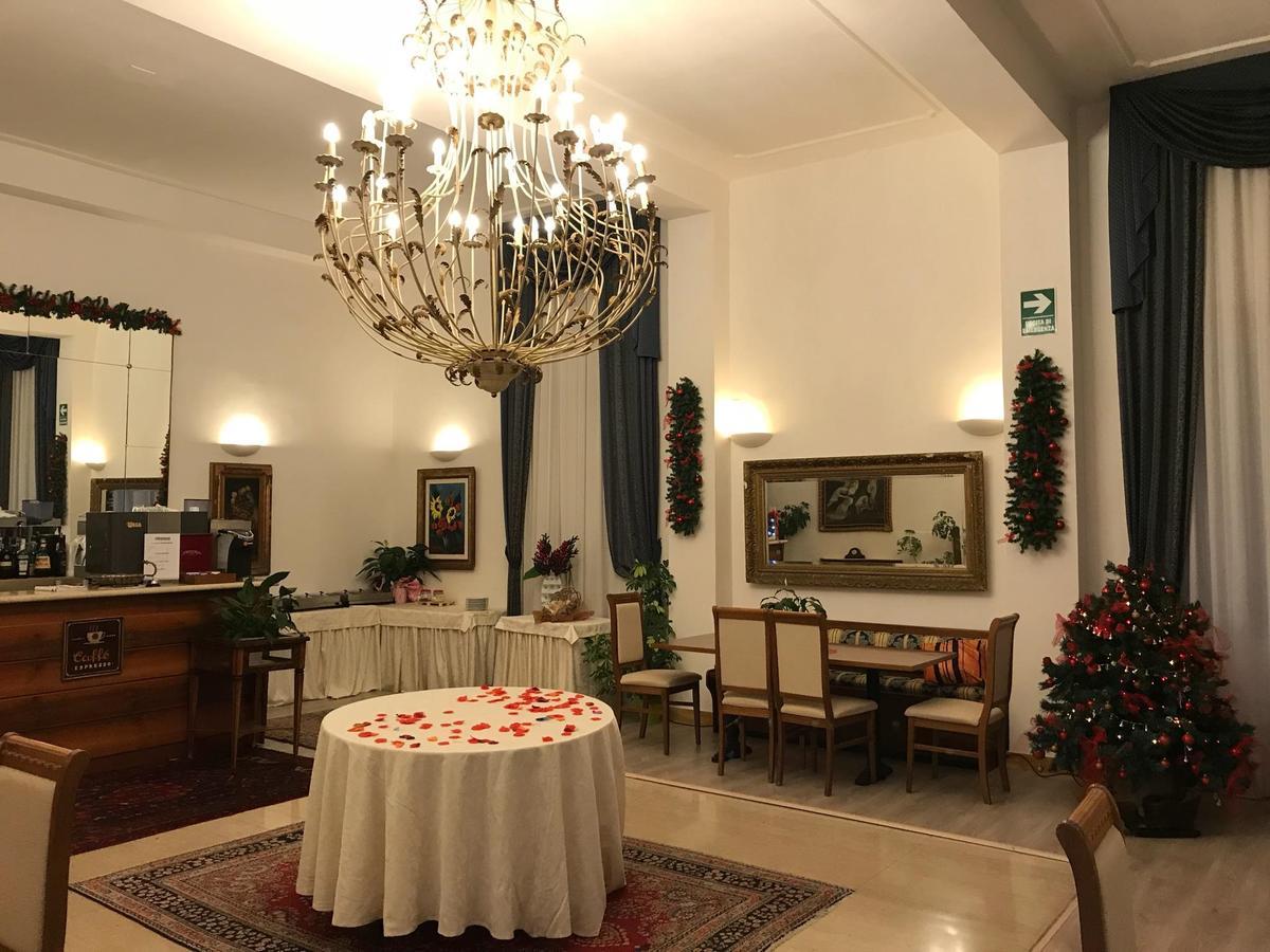 Hotel Alexander Palme 끼안챠노테르메 외부 사진